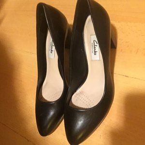 clarks leather heels